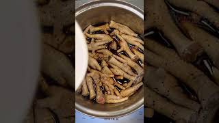 Crispy Fried Chicken Feet Recipe  Filipino Street Food Style  Easy Chicken Feet Snack [upl. by Haroun355]