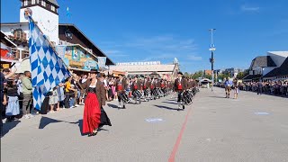 Münchner Oktoberfest 2024  Einzug der Festwirte amp Brauereien  Entry of the landlords and breweries [upl. by Eceirtal]