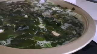 Seaweed soup🍲  South Korea🇰🇷 [upl. by Notniuqal433]