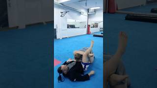 MOROTE GARI DEFENSE ARMLOCK TRIANGLE [upl. by Lamberto]