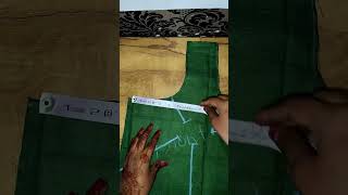 4 tucks blouse cutting simple shorts youtubeshorts blousecutting viralvideo tending [upl. by Maurise]