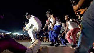 EDDY KENZO INTRODUCES RONNIE STAMINA ON A DANCE CHALLENGE AT FESTIVAL 2022 [upl. by Ferretti163]