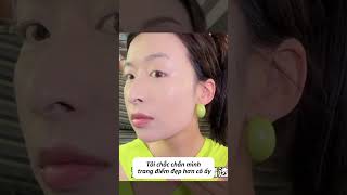 Vô tình gặp cô gái mặc váy giống mình và màn so kè xem ai make up xinh hơn [upl. by Gianni]