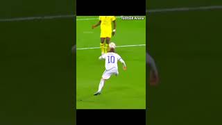 2000iq🧠moments footballshortslongpass iqmomentsfootballshorts freestyleskillscristianoronaldo [upl. by Britt]