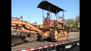 Unloading The 1942 AllisChalmers Model M And Grader Apache Junction AZ 31012 [upl. by Prud]