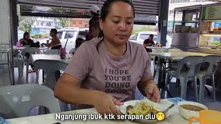 4K  Pulut panggang amp Rojak mamak di Sibu Sarawak  Memang sedap [upl. by Leidgam]