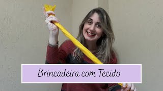 BRINCADEIRA MUSICAL COM TECIDO  ENROLA ENROLA [upl. by Aylward84]