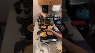 Pampered Chef Lisa using the Deluxe Electric Grill and Griddle [upl. by Aicaca593]