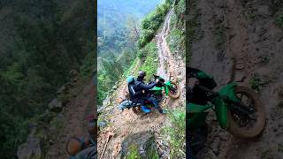 बाइक पहाड़ पर चढ़ गई bike climbed the mountain 🏔️ shortsfeed [upl. by Nirrep]