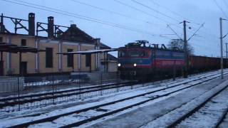 EA1010freight train in Alba Iulia and vocal announcement [upl. by Ayote415]