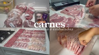 PORCIONANDO E EMBALANDO AS CARNES  organização das carnes para congelar [upl. by Yodlem208]