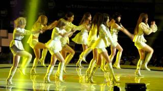 MAMA 2011  SNSD  The Boys Remix FANCAM [upl. by Atiniuq58]