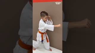 Gyerek karate küzdelmet tanítás egyenes ütések shinkyokushin kyokushin karatekumitenewtechniqes [upl. by Alage8]