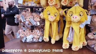 SHOP TOUR Disneyland Paris  La Girafe Curieuse  DisneyOpa [upl. by Lesslie78]