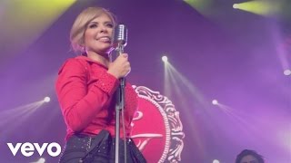 Gloria Trevi  Ese Hombre Es Malo En Vivo [upl. by Agnimod]