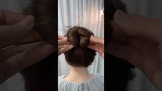 Make a creative clover with your hair A versatile hairstyle suitable for autumn and winter Bra [upl. by Noisla]