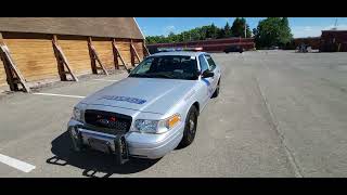 2003 Ford Crown Victoria P71 walk around [upl. by Aener]