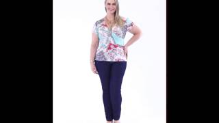 Blusa decote V estampada e Calça Jeans Plus Size  Marguerite  Posthaus [upl. by Irem]