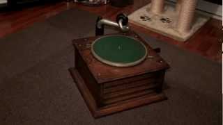 Zonophone hornless gramophone [upl. by Annaigroeg]