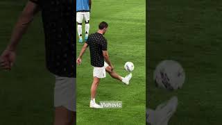 Vlahovic juggling [upl. by Tegdig]