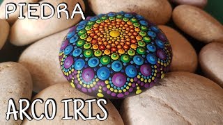 Como pintar mandalas en piedras 4  Piedra arco iris [upl. by Esertak176]