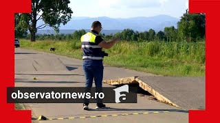 Plăcile din beton sau ridicat din senin pe un drum judeţean din Gorj [upl. by Doralynne]