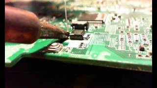 BIOS Chip Removal using basic tools HP G61 CMOS SERIAL FLASH MX25L8005M2C SMD SO8 [upl. by Cassy]