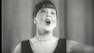 A French Entertainer sings a wonderful song  1929 [upl. by Karp]