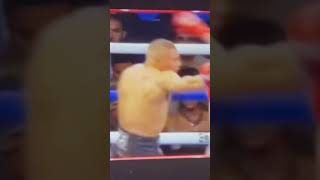 New WBA champ Raul Valenzuela lands perfectly timed uppercut versus Pitbull Cruz￼ boxing boxeo [upl. by Jallier298]