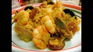 Espagne  Manger une Paella aux fruits de mer  Cuisine espagnole Plat Recette et Plaisirs simples [upl. by Frymire]