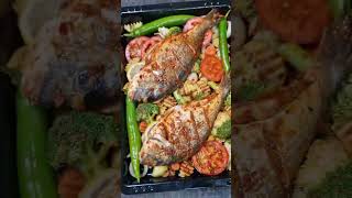 Unser neues Video ist hoch  Gebackener Fisch mit Gemüse – Aromatisch und Gesund [upl. by Schuyler]