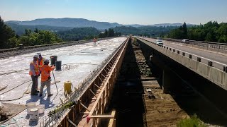 Timelapse  Eurovia Québec  Reconstruction du Pont de SainteAdèle [upl. by Mireielle]