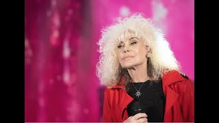 Donatella Rettore svela il suo ruolo a Sanremo 2024 Imperdibile sorpresa sul palco dellAriston [upl. by Inman]