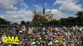 Man tries to save Love Locks in Paris [upl. by Fife]