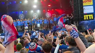 NUR HOLSTEIN KIEL  Aufstiegsparty Rathausplatz 2052024 Mannschaft von Holstein auf der Bühne [upl. by Skolnik]