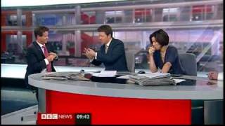 Susanna Reid sniggers as Charlie has fat fingers amp breaks Mikes yoyo BBC News 281109 [upl. by Wilkens360]