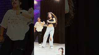 Gale Lag Jaa  De Dana Dan  Sonu Joseph Dance Choreography Ft Palak  The Euphoria Studio dance [upl. by Clinton578]