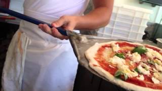 How to bake an original Neapolitan Pizza DOP Come cuocere una pizza napoletana D O P [upl. by Eerot]