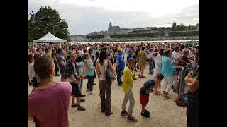 VIDEO Guinguette de Blois  la foule dès le lancement [upl. by Elleinwad]