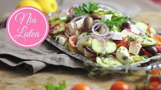 Griechischer Bauernsalat  χωριάτικη σαλάτα I Choriatiki I Griechische Küche vegan möglich [upl. by Muiram]