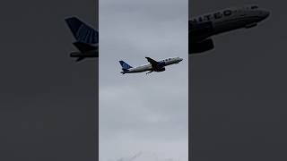 United Airlines UA387 Airbus A320232 N492UA YVR to LAX 08L planespotting aviation unitedairlines [upl. by Neibaf612]