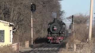 China  Fuxin 5  Traditional Level Crossing  November 2012 [upl. by Adikam66]