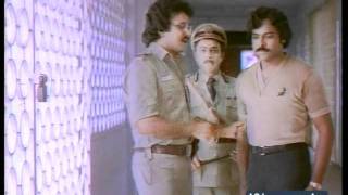 Yamakinkarudu Chiru Sarath Babu get caught with their boss [upl. by Htennaj]