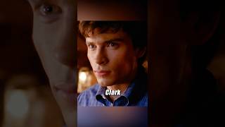 They’re being controlled Smallville S02E14 dc superman superhero shorts [upl. by Ehtylb]