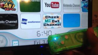 FIX UR WII REMOTE IF LIGHTS BLINK BUT WONT TURN ON [upl. by Yeca569]