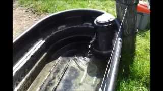 Vidéo pompe à eau solaire de prairie pour bovins [upl. by Eastlake]