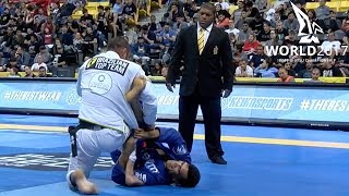 Rubens quotCobrinhaquot Charles vs Leonardo Saggioro  World Championship 2017 [upl. by Lavicrep]