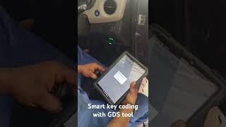 Centrol locking not working some time smart key coding process automobile car carkeyprogramming [upl. by Horst]
