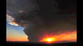 Rotating fire column near Los Alamos June 26 2011mov [upl. by Limoli]