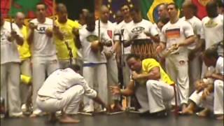 mestre charm e mestre camisa abada capoeira [upl. by Jonette168]